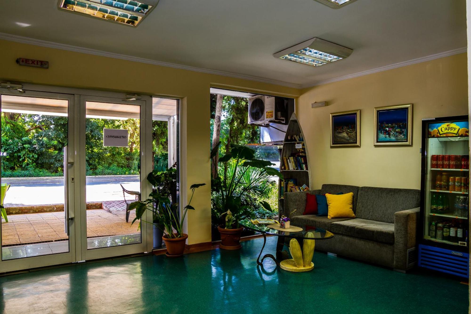 Sezoni South Burgas Hotell Eksteriør bilde